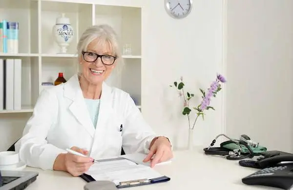 Osteoporose_Therapie_und_Behandlung_t.jpg