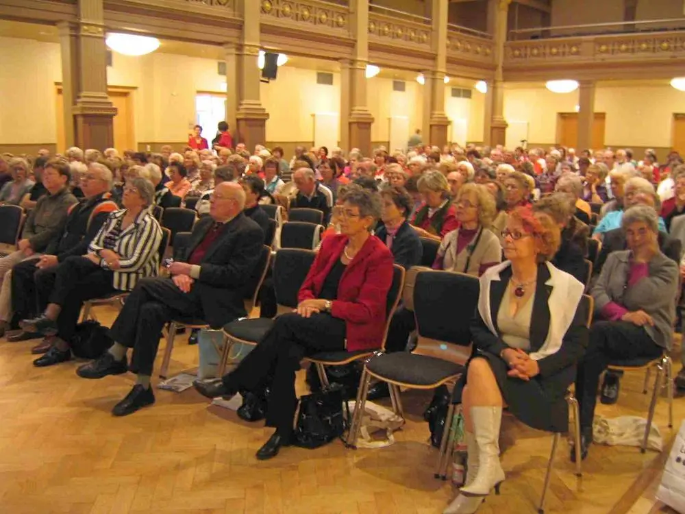 Osteoporose Selbsthilfe Gotha Osteoporose Selbsthilfe Tag 2009 in Gotha