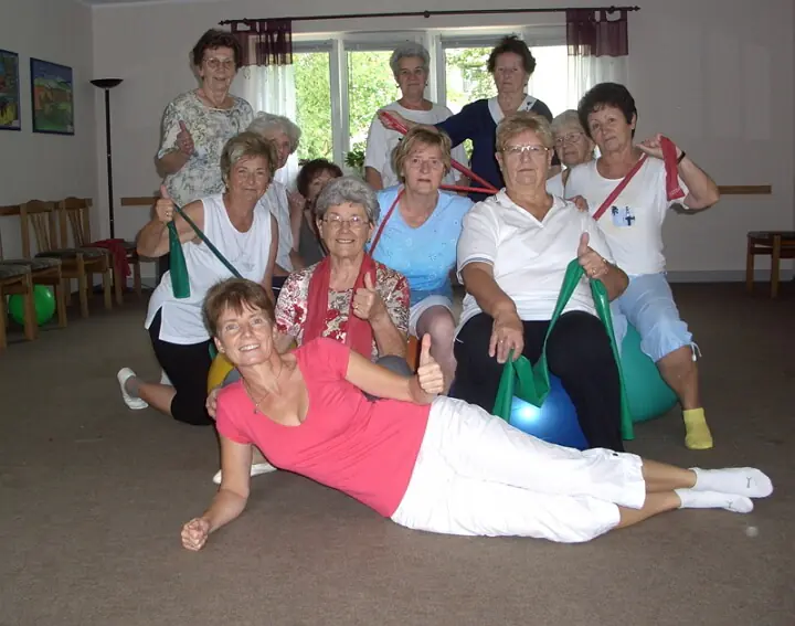 Selbsthilfe bei Osteoporose: Zwickau Selbsthilfe bei Osteoporose: Zwickau III S 65